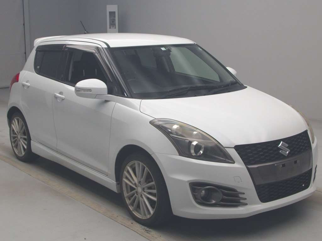 2016 Suzuki Swift Sport ZC32S[2]