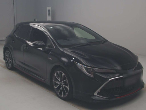 2018 Toyota Corolla Sports ZWE211H[2]