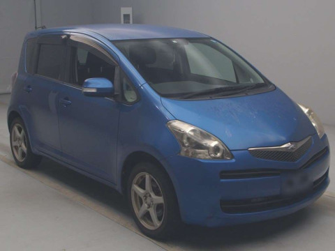 2009 Toyota Ractis SCP100[2]