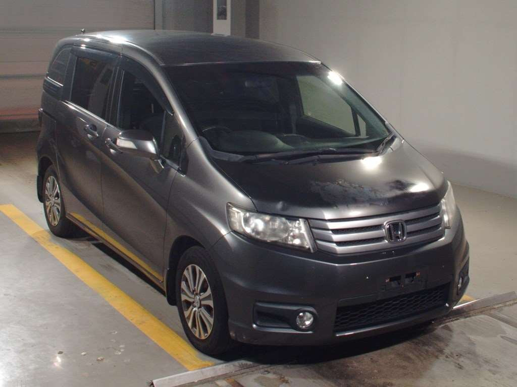 2012 Honda Freed Spike GB3[2]