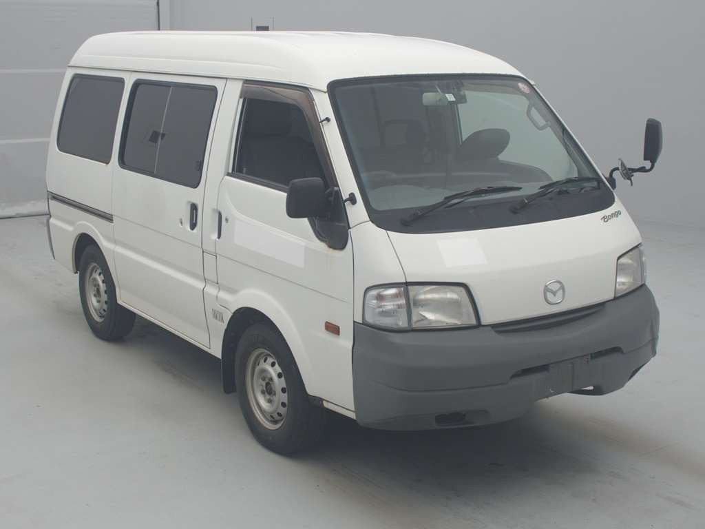 2014 Mazda Bongo Van SKP2M[2]