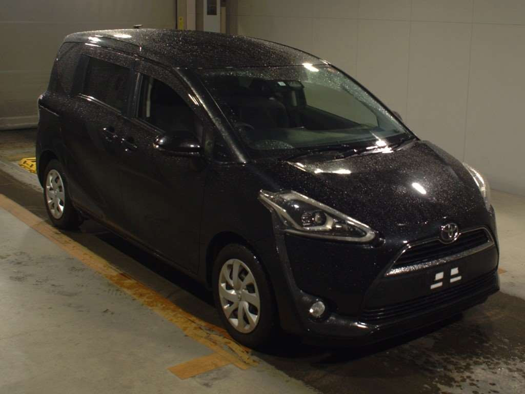 2017 Toyota Sienta NSP170G[2]