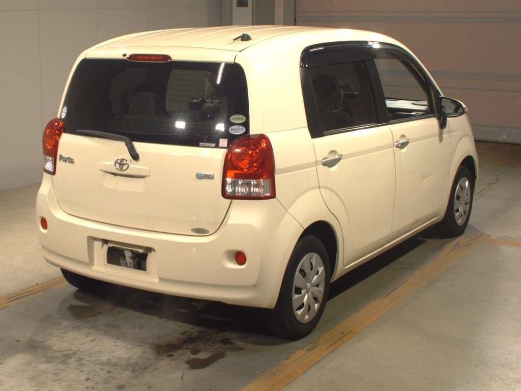 2012 Toyota Porte NSP140[1]