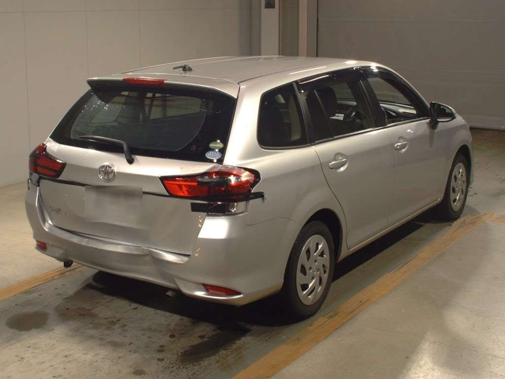 2018 Toyota Corolla Fielder NRE161G[1]