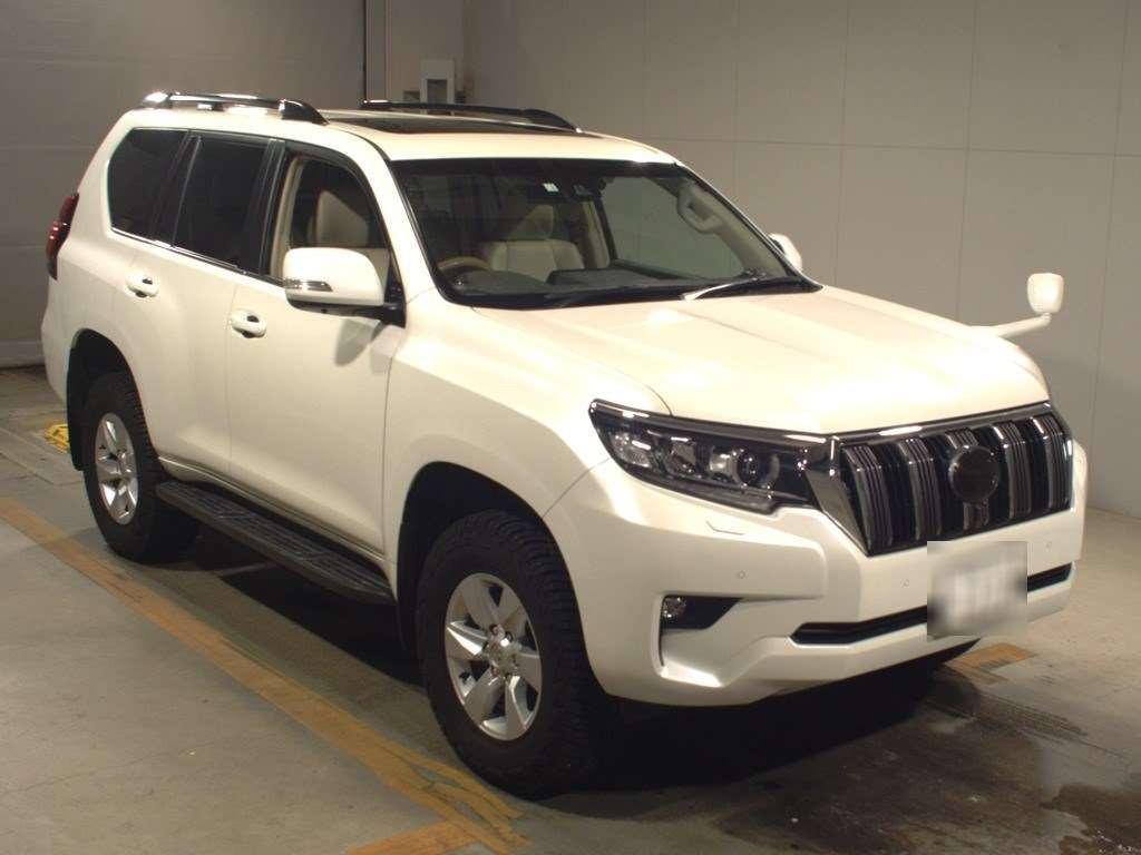 2020 Toyota Land Cruiser Prado GDJ150W[2]