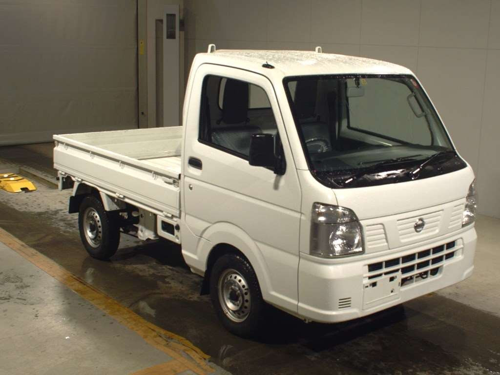 2020 Nissan NT100 Clipper DR16T[2]