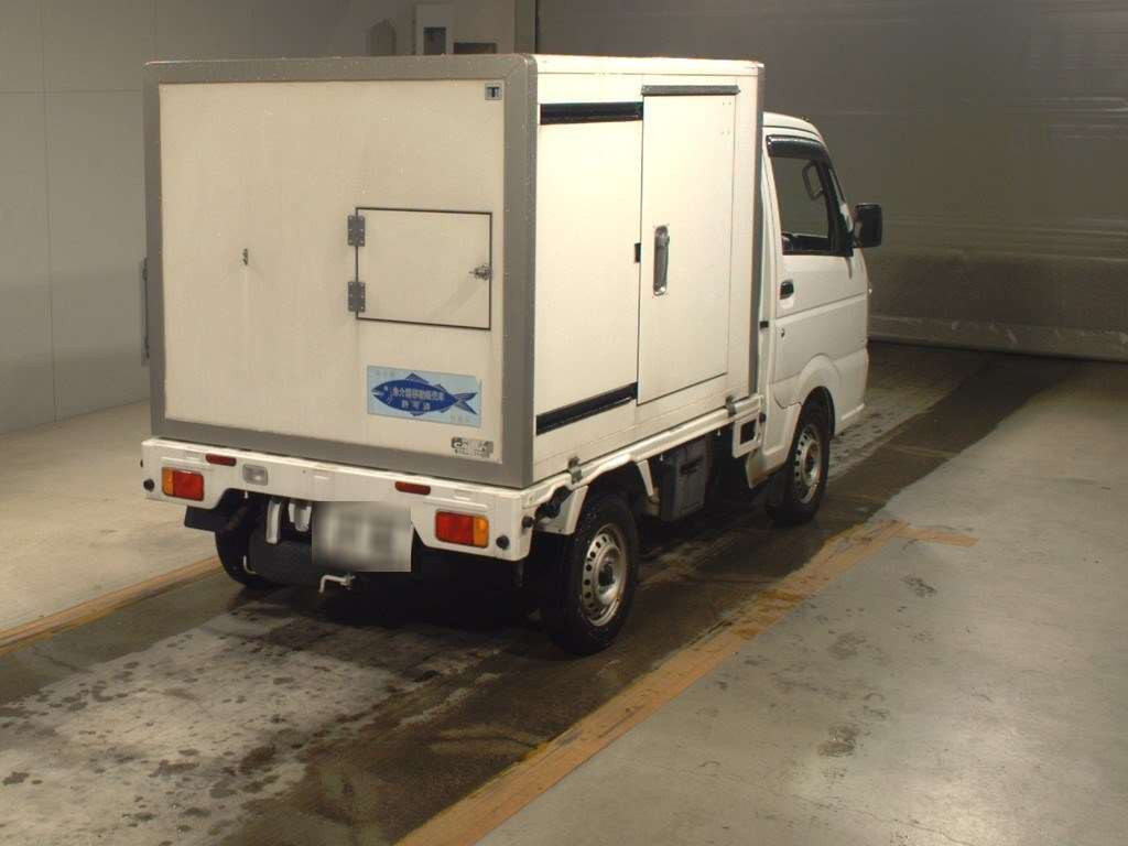 2016 Suzuki Carry Truck DA16T[1]