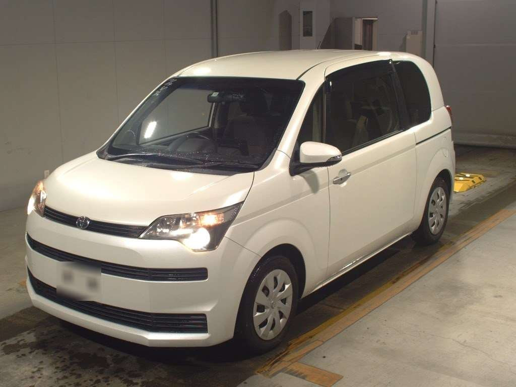 2013 Toyota Spade NCP141[0]