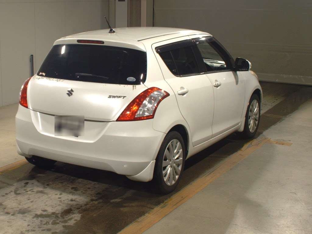 2012 Suzuki Swift ZC72S[1]