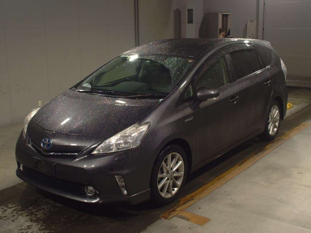 2013 Toyota Prius alpha ZVW41W[0]