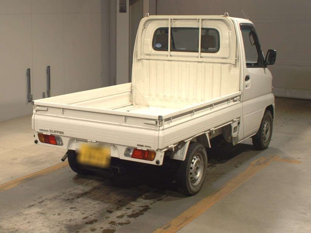 2005 Nissan Clipper Truck U72T[1]