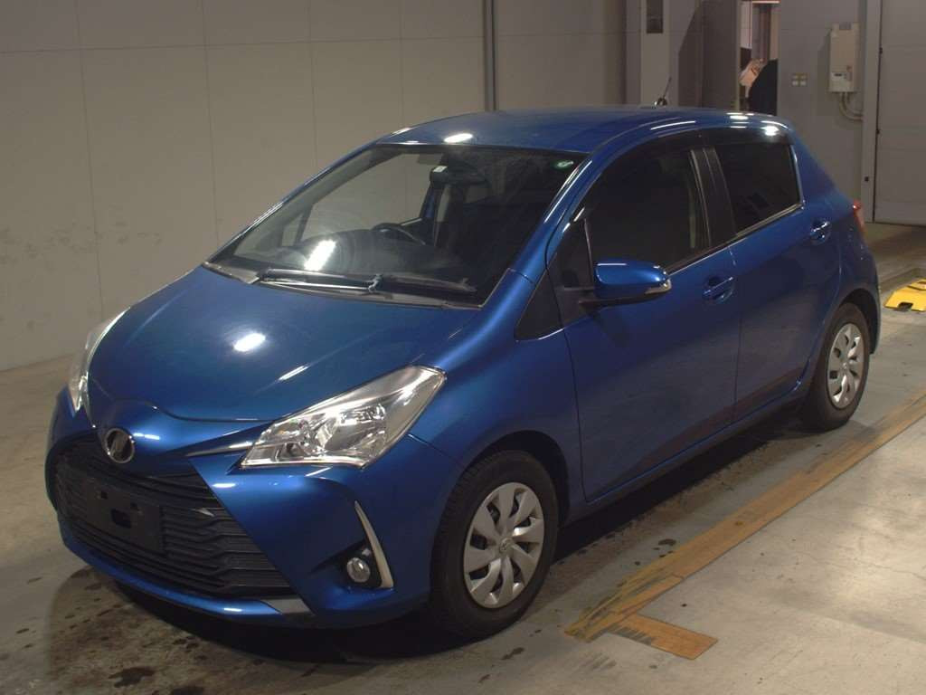 2017 Toyota Vitz NSP130[0]