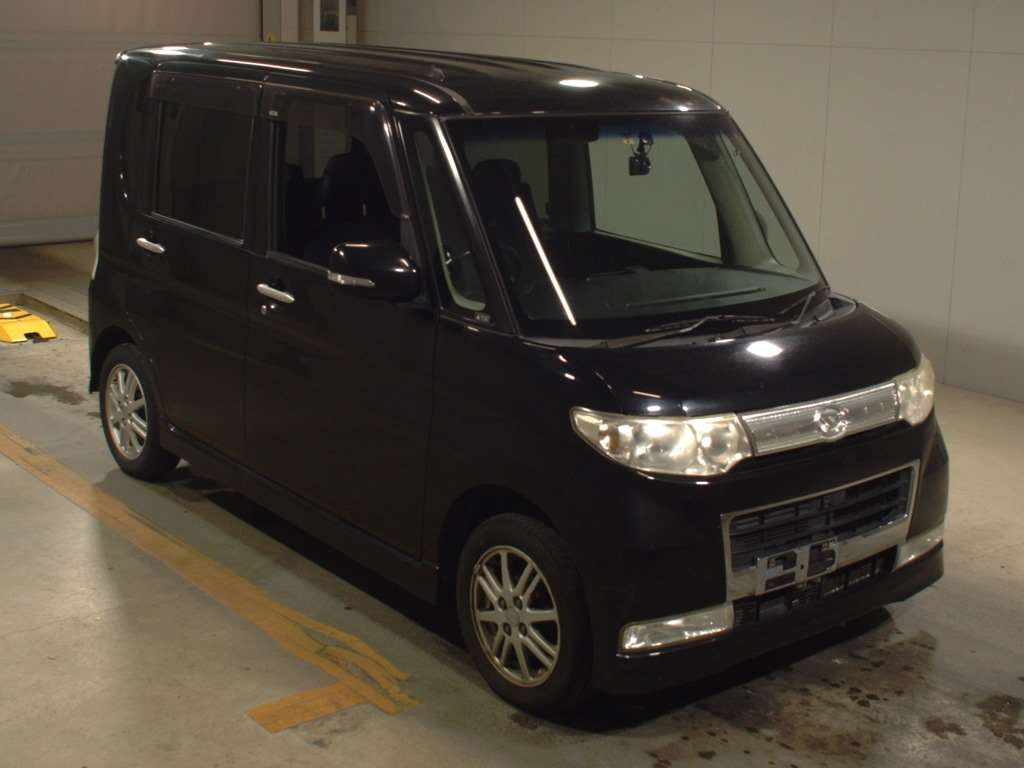 2010 Daihatsu Tanto Custom L375S[2]