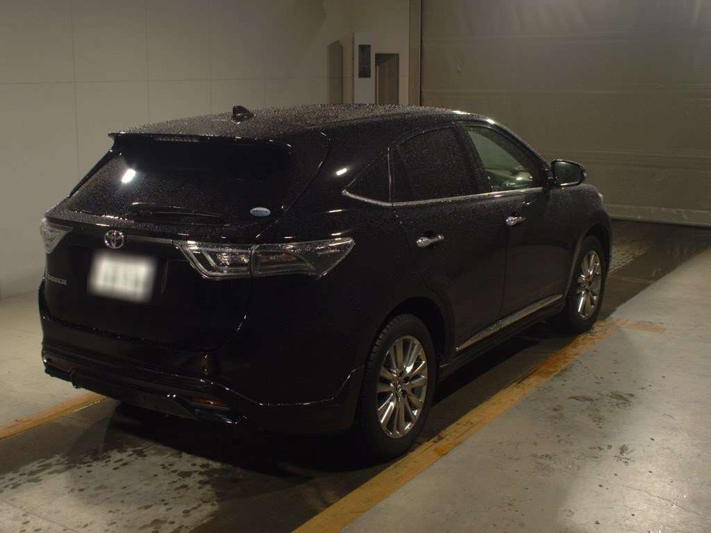 2015 Toyota Harrier ZSU65W[1]