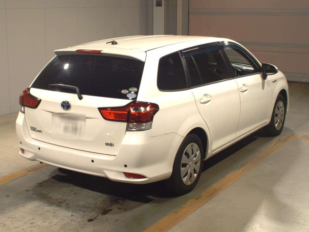 2016 Toyota Corolla Fielder NKE165G[1]