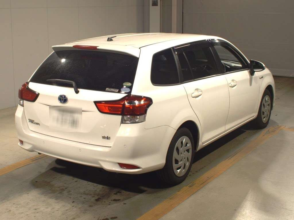 2020 Toyota Corolla Fielder NKE165G[1]