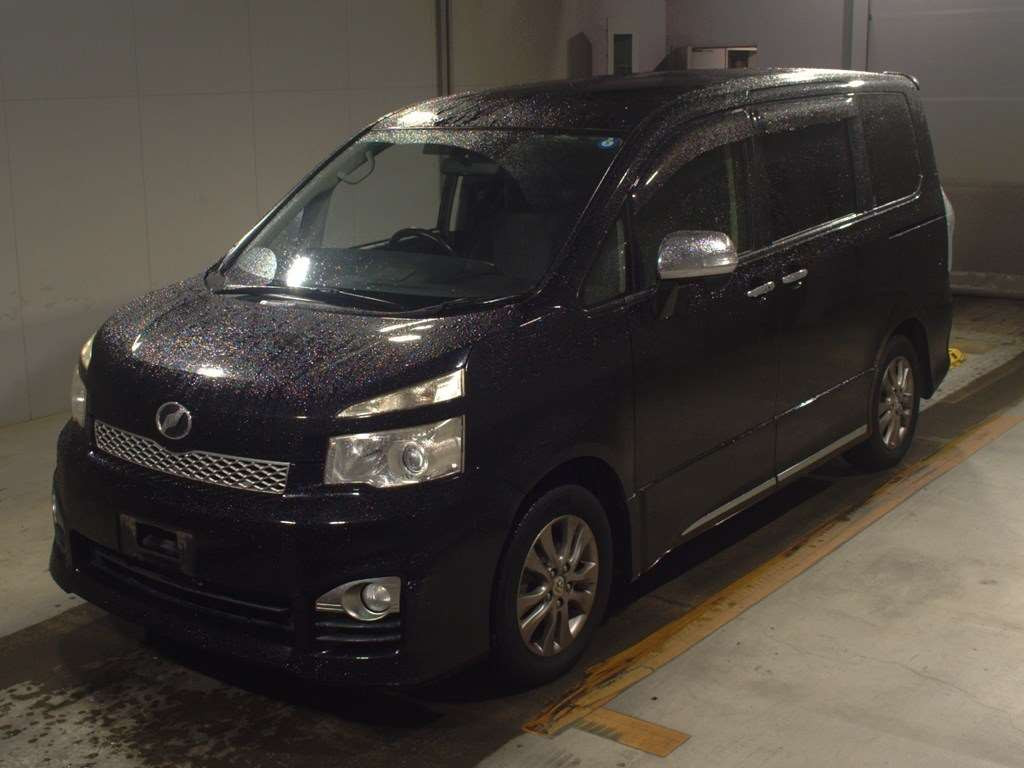 2011 Toyota Voxy ZRR70W[0]