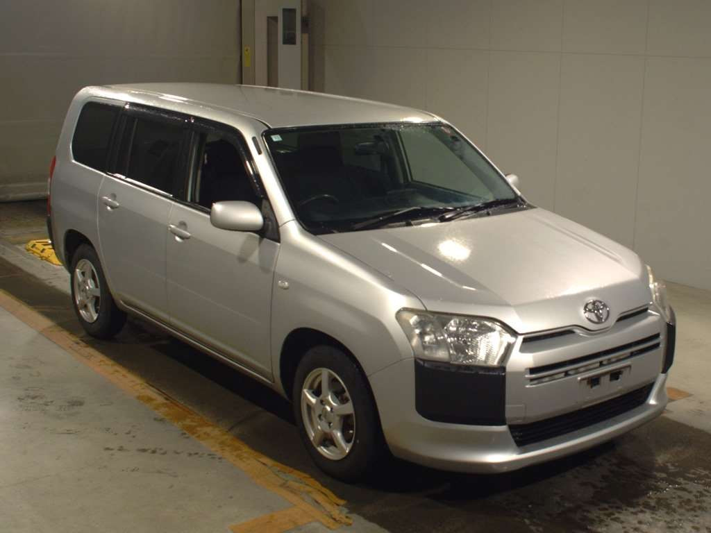 2015 Toyota Succeed NCP160V[2]