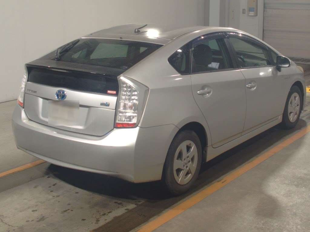 2010 Toyota Prius ZVW30[1]