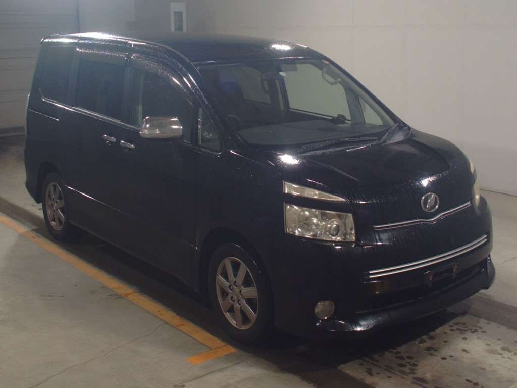 2009 Toyota Voxy ZRR70W[2]