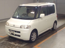 2005 Daihatsu Tanto