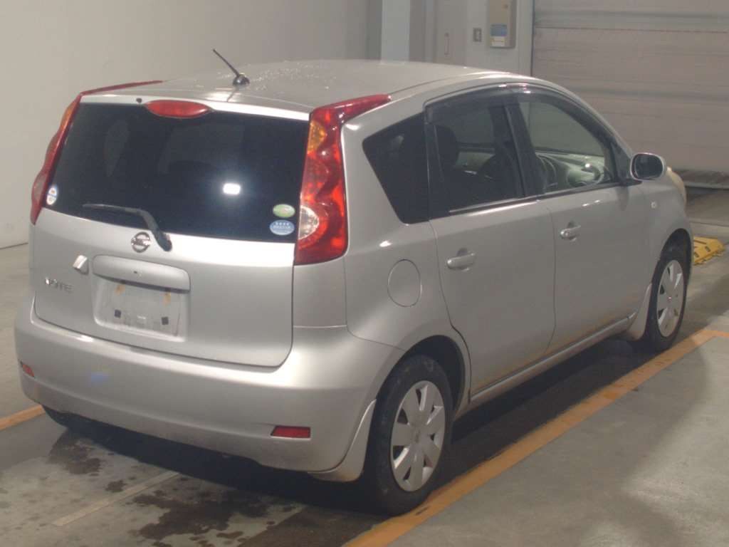 2011 Nissan Note E11[1]