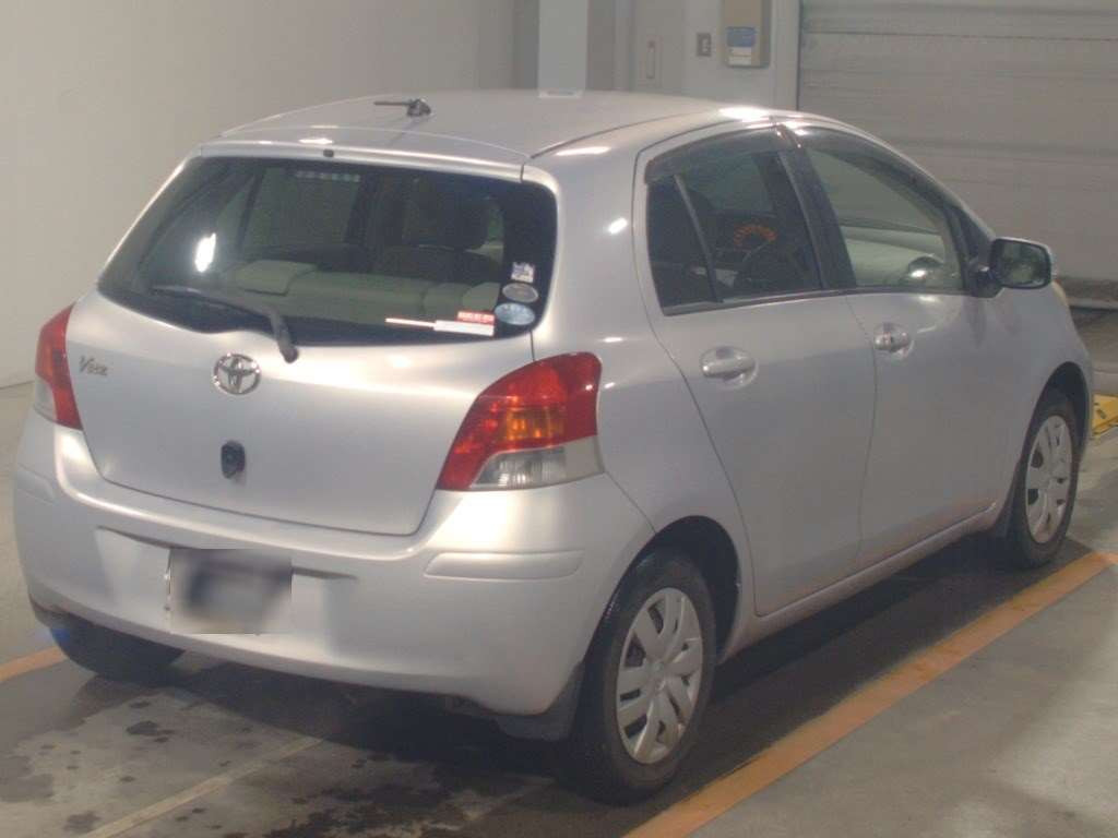 2010 Toyota Vitz SCP90[1]