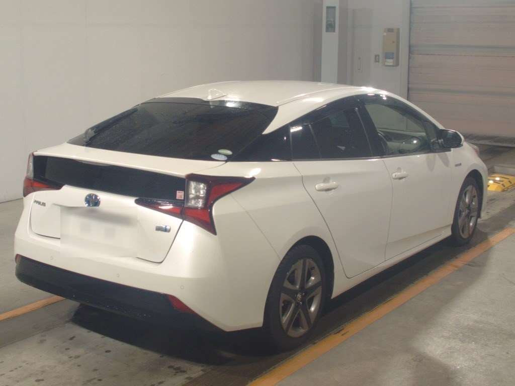 2019 Toyota Prius ZVW51[1]