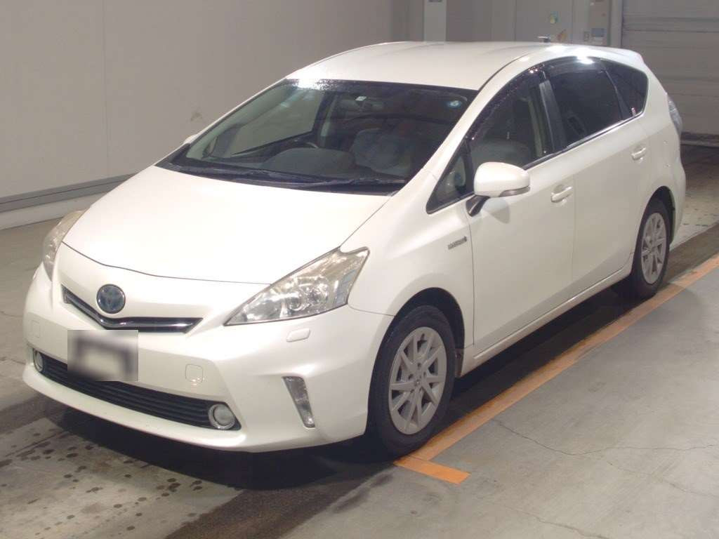 2013 Toyota Prius alpha ZVW40W[0]