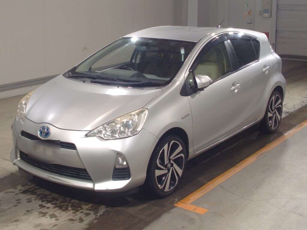 2014 Toyota Aqua NHP10[0]