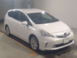 2013 Toyota Prius alpha