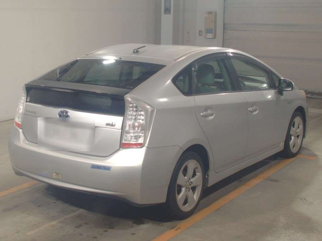 2010 Toyota Prius ZVW30[1]