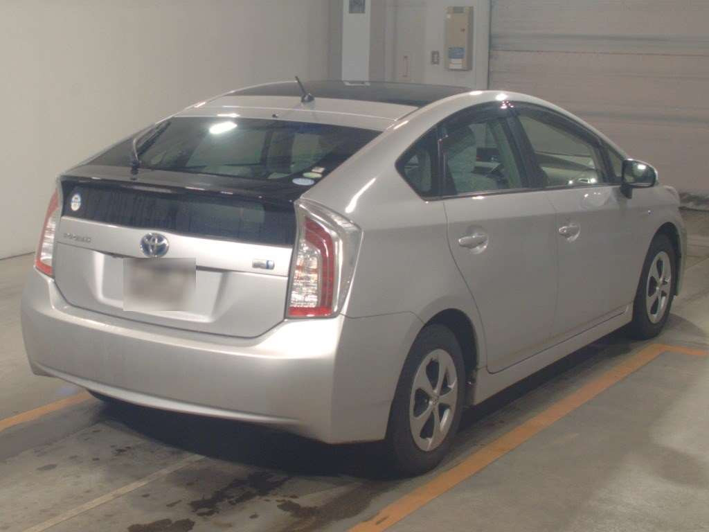 2012 Toyota Prius ZVW30[1]