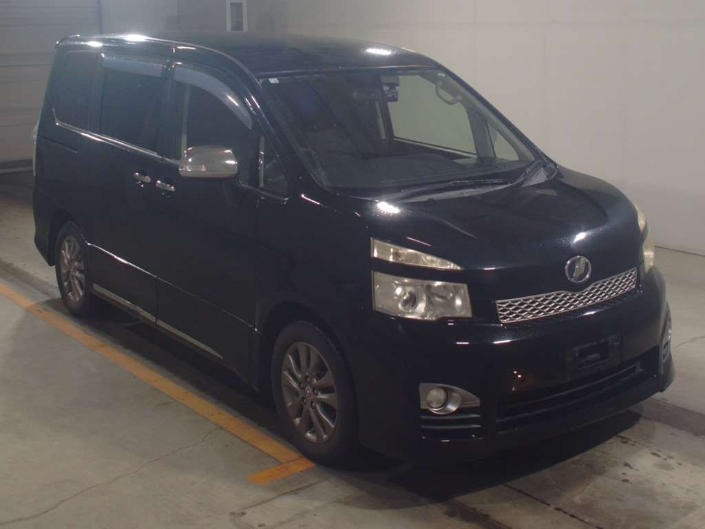 2012 Toyota Voxy ZRR70W[2]