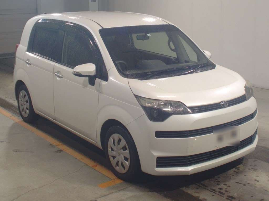 2014 Toyota Spade NCP141[2]