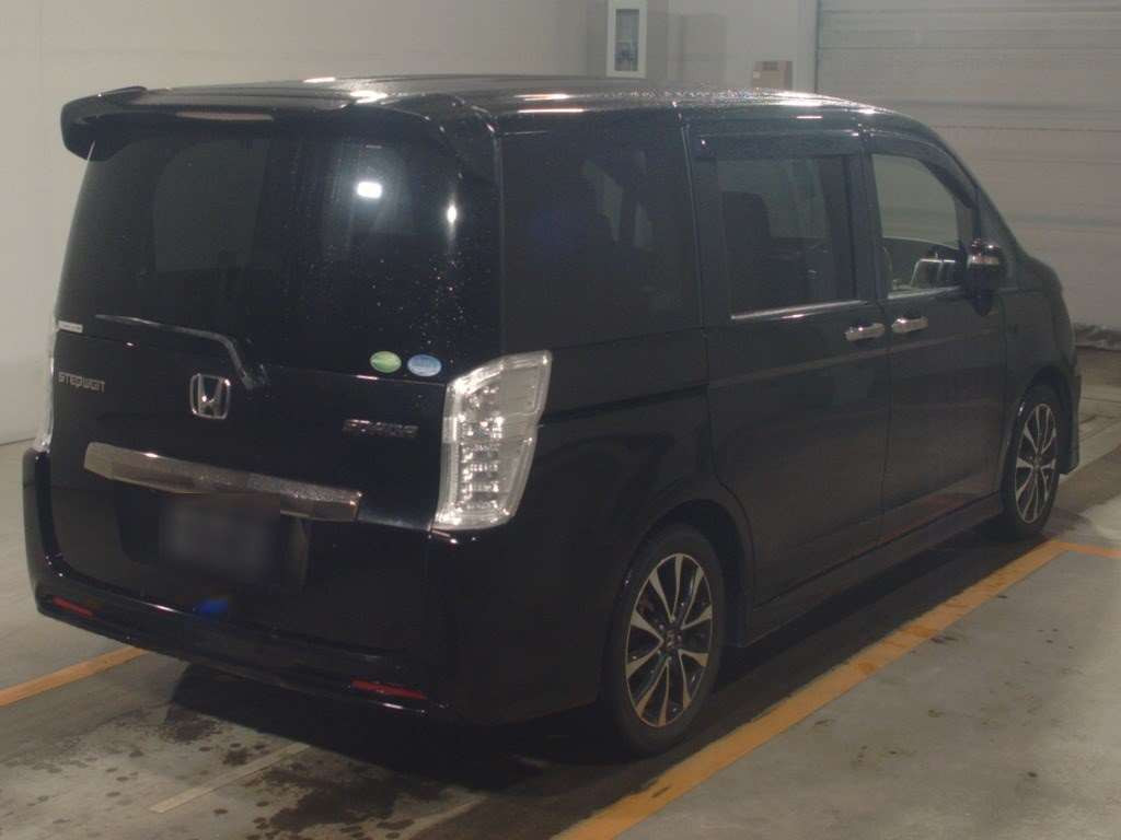 2012 Honda Step WGN Spada RK5[1]