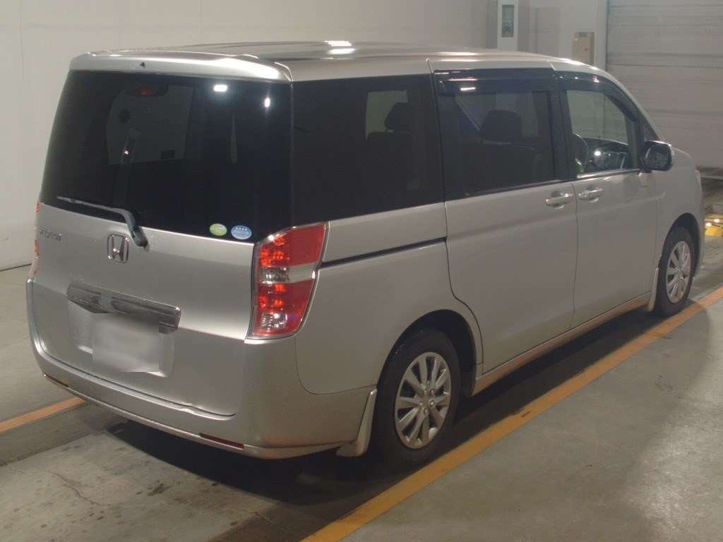 2011 Honda Step WGN RK1[1]