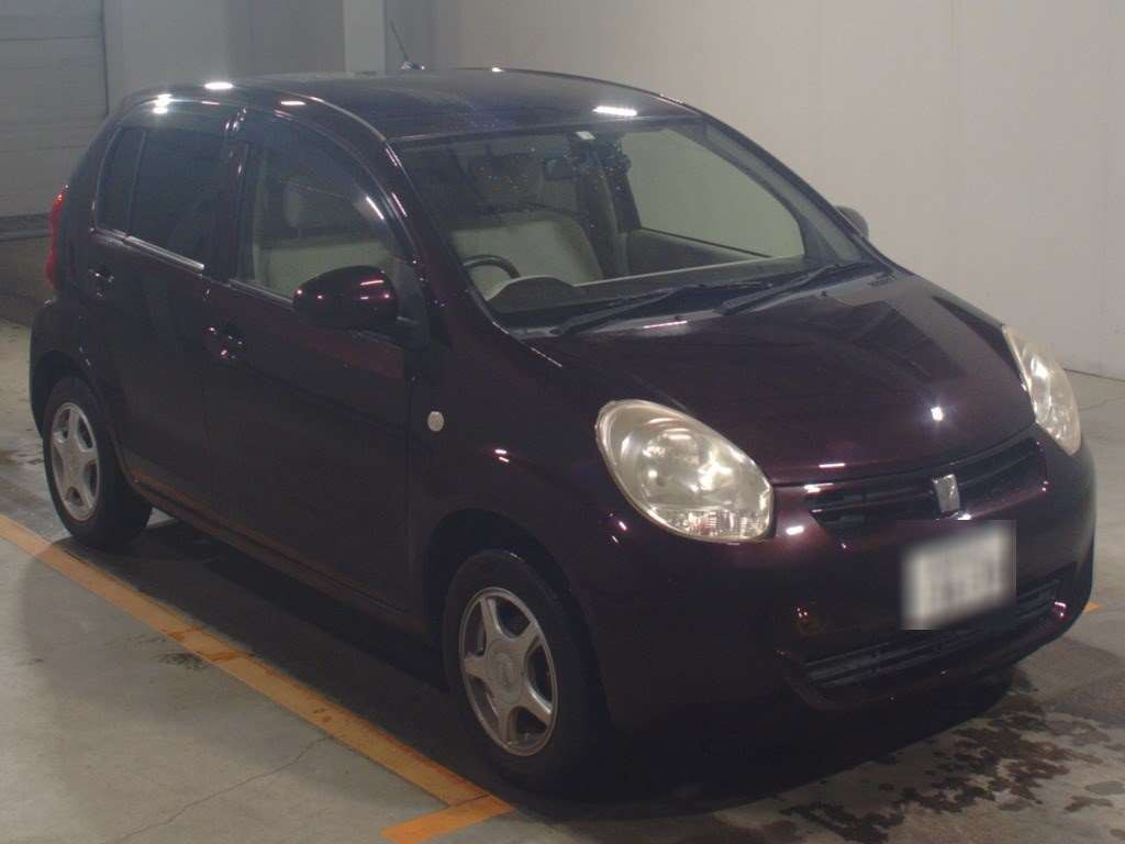 2012 Toyota Passo KGC30[2]