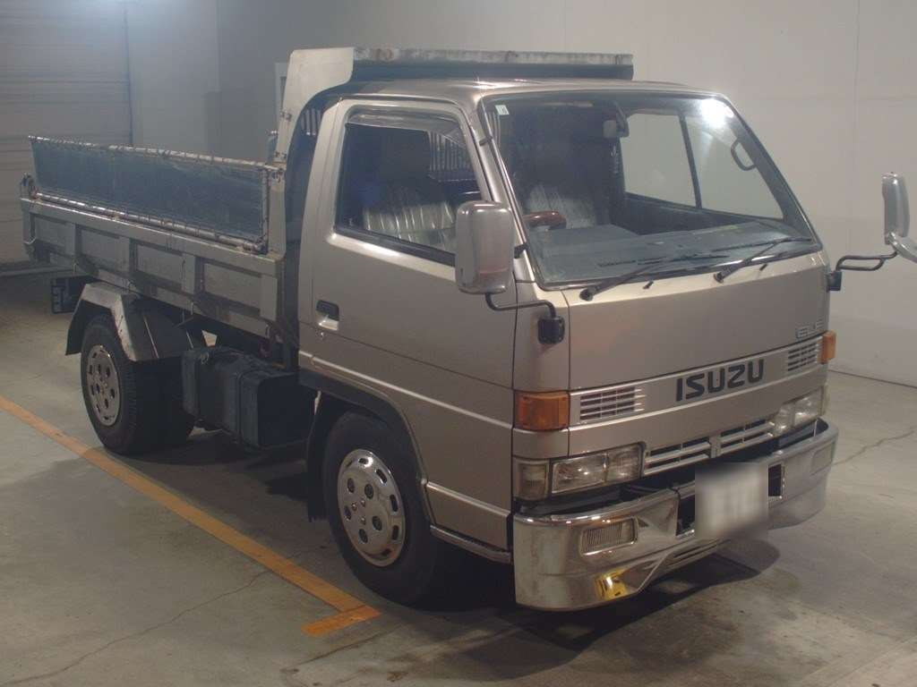 1992 Isuzu Elf Truck NKR66ED[2]