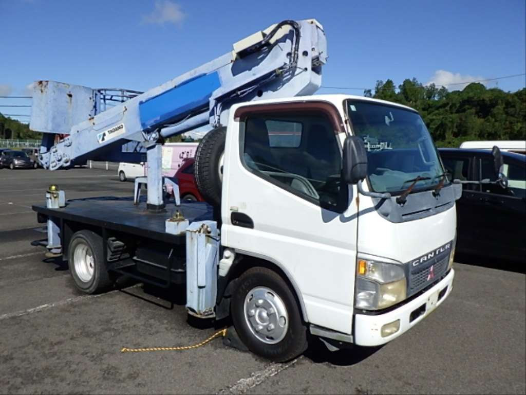 2004 Mitsubishi Fuso Canter FE73EB[2]