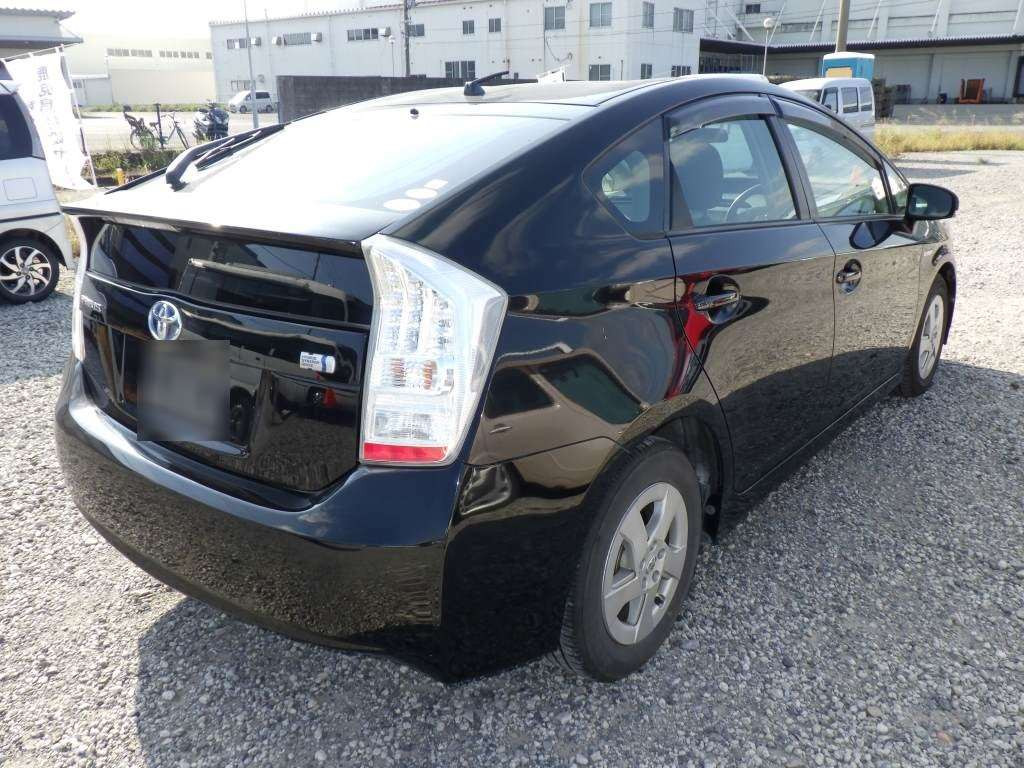 2011 Toyota Prius ZVW30[1]