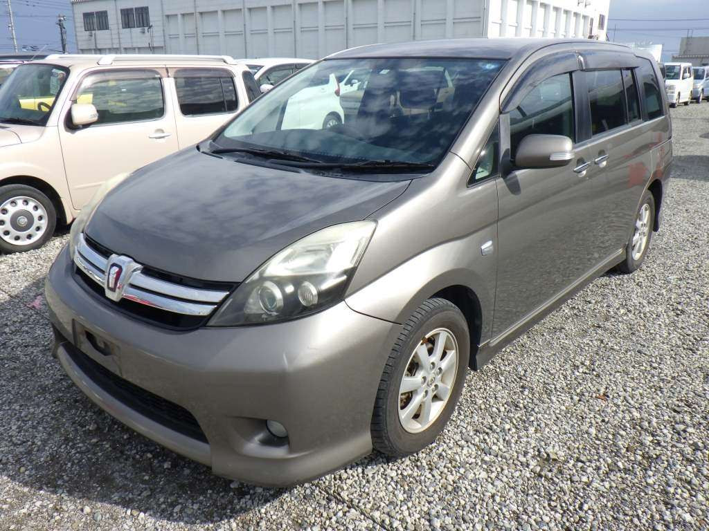 2011 Toyota Isis ZGM10W[0]