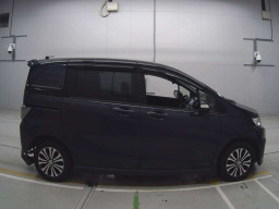 2014 Honda Freed Spike