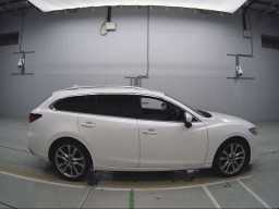 2013 Mazda Atenza Wagon