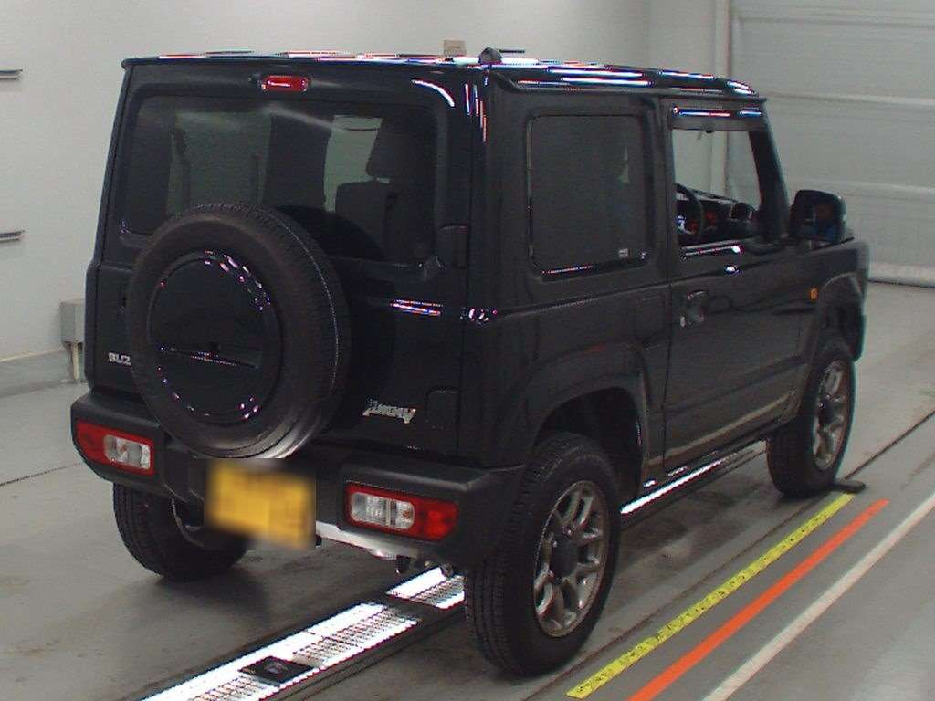 2022 Suzuki Jimny JB64W[1]