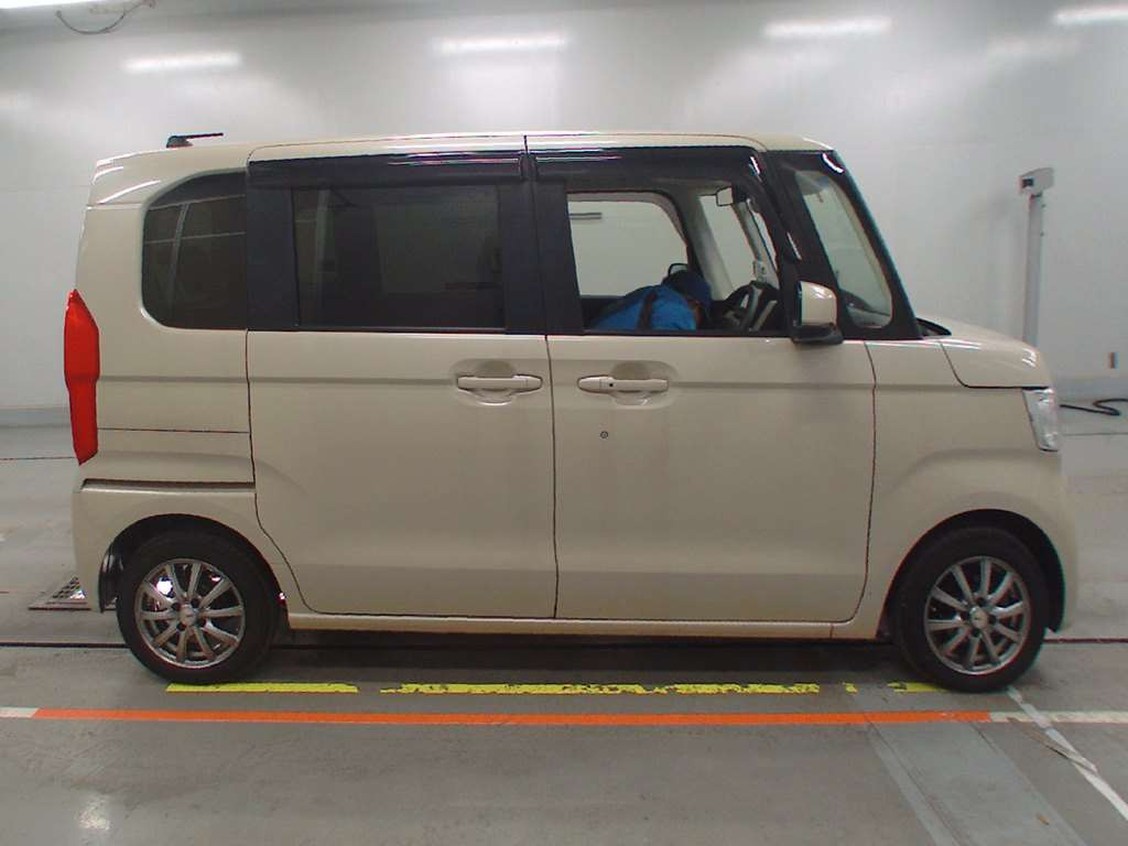 2020 Honda N-BOX JF4[2]