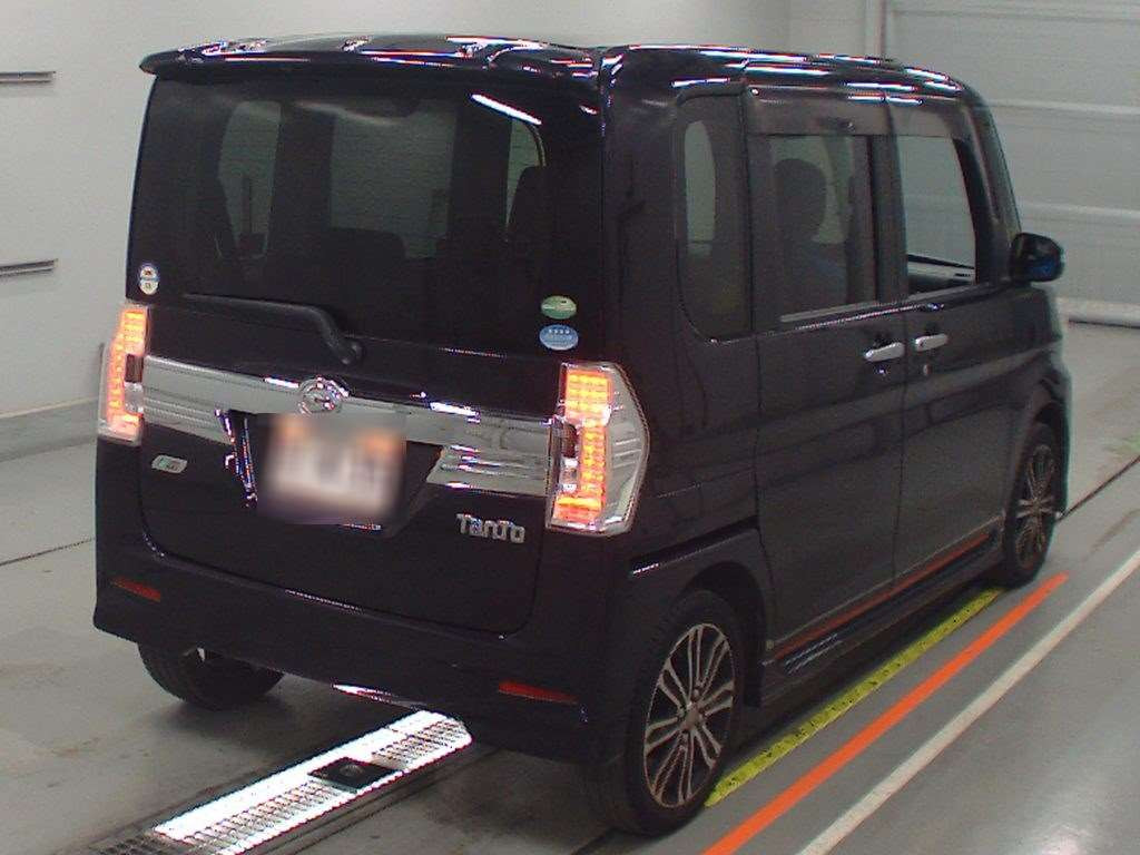 2014 Daihatsu Tanto LA600S[1]