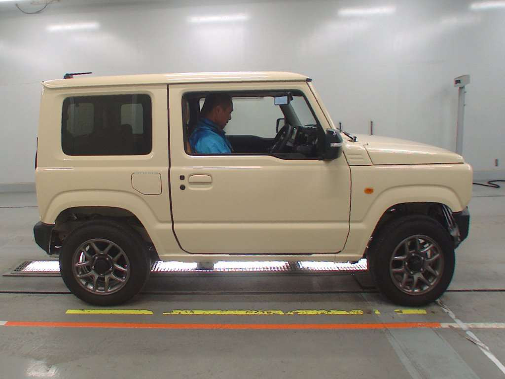 2023 Suzuki Jimny JB64W[2]