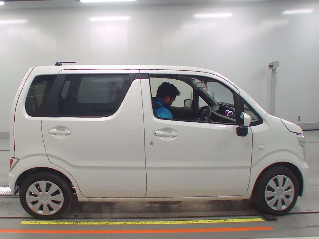 2023 Suzuki Wagon R MH85S[2]