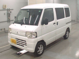 2012 Mitsubishi Minicab Van